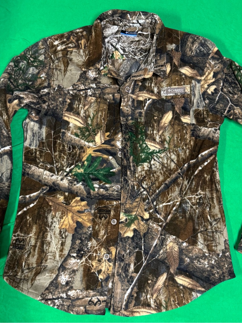 Columbia Men's Brown Green Realtree Camo Button-Down Shirt